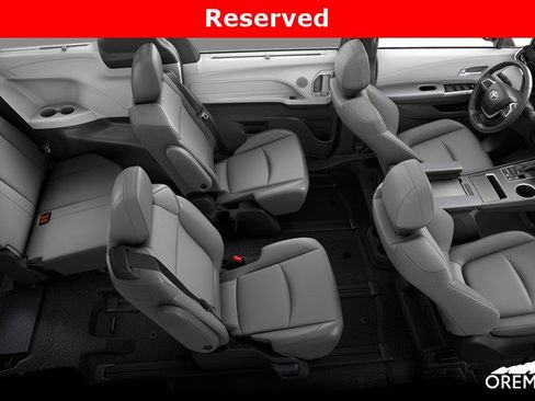 New 2026 Toyota Sienna XLE image 16