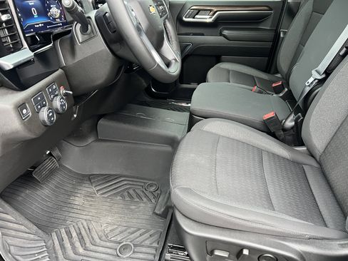 Used 2024 Chevrolet Silverado 2500 LT w/ All Star Edition image 17