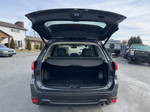Used 2020 Subaru Forester Limited image 13