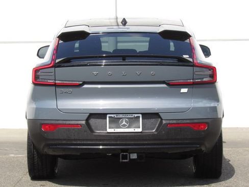 Used 2023 Volvo C40 P8 Recharge Plus w/ Climate Package AWD/4WD image 7