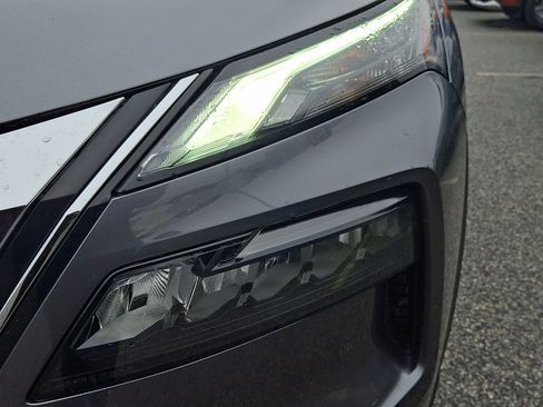 Certified 2023 Nissan Rogue S image 18