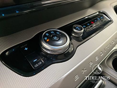 Certified 2025 Ford Expedition Active RWD image 29