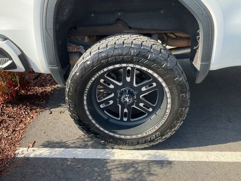 Used 2022 GMC Sierra 1500 Denali w/ Denali Reserve Package image 15