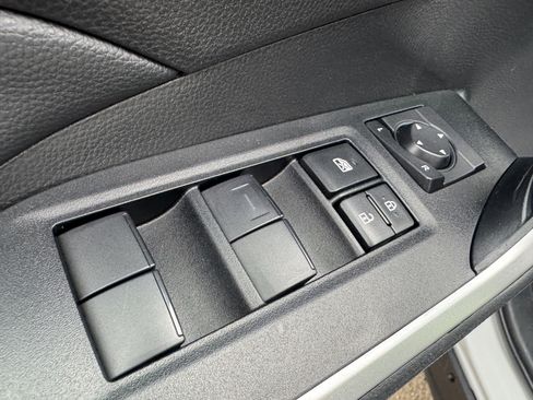 Used 2025 Toyota RAV4 LE image 10