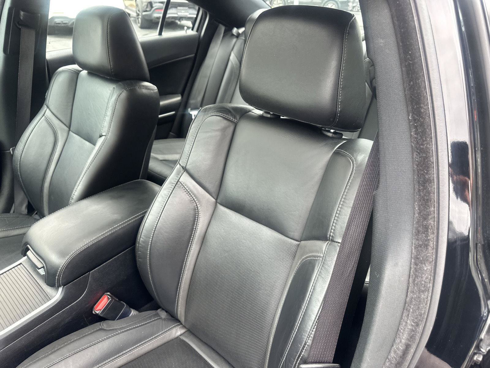 Used 2021 Dodge Charger SXT w/ Leather Interior Group RWD image 35