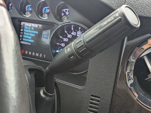 Used 2016 Ford F250 Platinum w/ FX4 Off-Road Package image 12