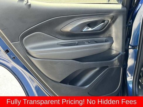 Used 2022 GMC Terrain SLE w/ Driver Convenience Package AWD/4WD image 16