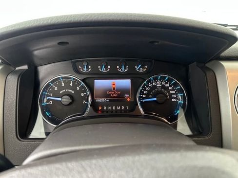 Used 2011 Ford F150 FX4 w/ Max Trailer Tow Pkg image 17