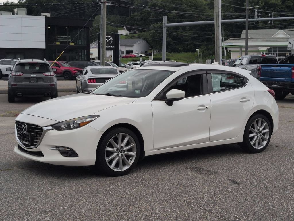 Used 2017 MAZDA MAZDA3 Grand Touring FWD image 2