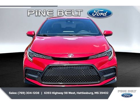 Used 2020 Toyota Corolla SE FWD image 3