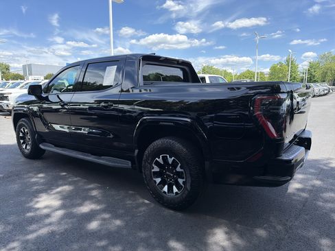 Used 2026 GMC Sierra EV AT4 w/ AT4 Premium Package AWD/4WD image 8