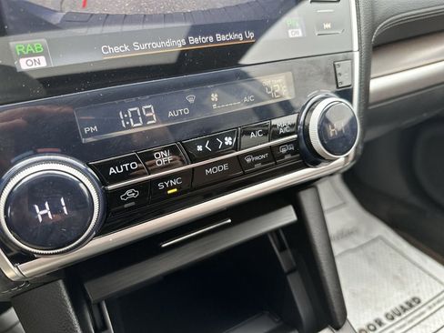 Used 2018 Subaru Outback 2.5i Touring w/ Popular Package #3 image 18