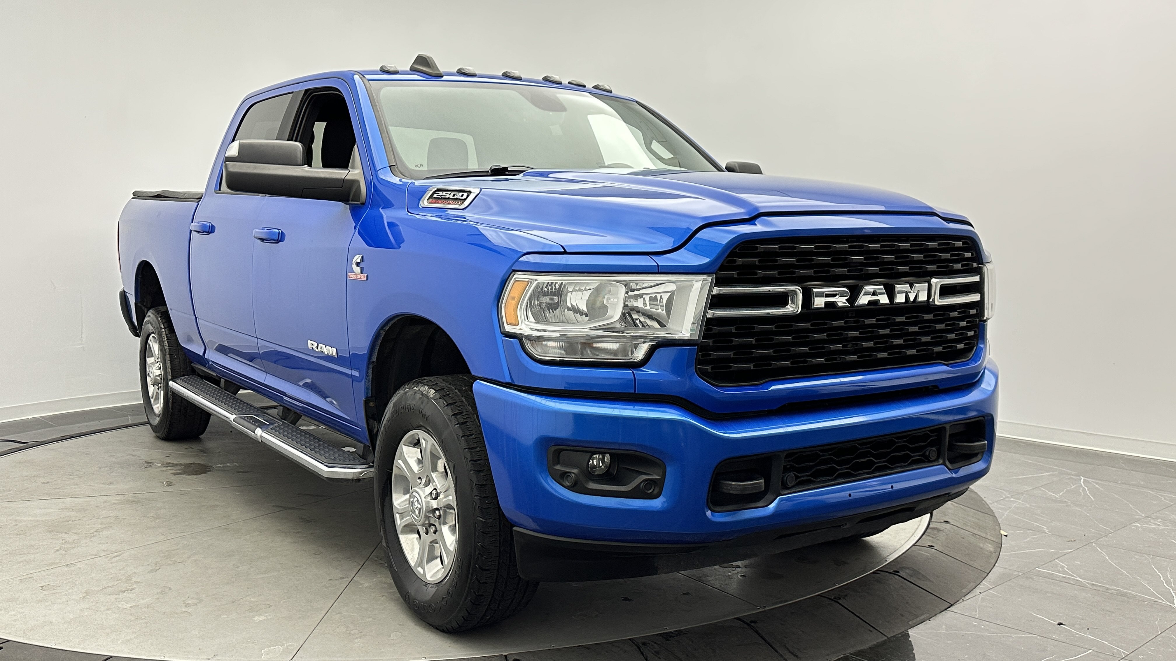 Used 2022 RAM 2500 Big Horn AWD/4WD image 3