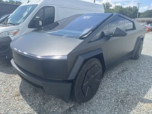 Used 2024 Tesla Cybertruck AWD Crew Cab image 1
