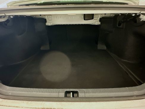 Used 2025 Toyota Camry SE image 30