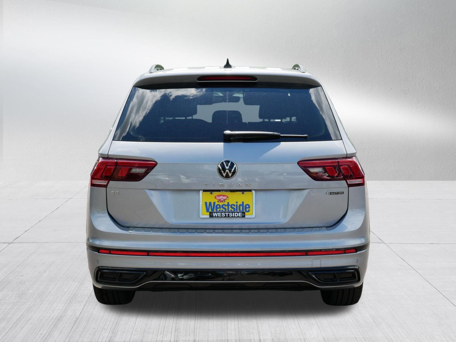 Certified 2022 Volkswagen Tiguan SE R-Line AWD/4WD image 7