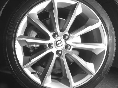 Used 2020 Volvo V60 T5 Momentum w/ Protection Package image 38