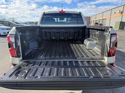 Used 2025 Ford Ranger Raptor image 9