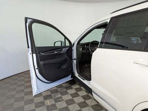 New 2025 Cadillac XT6 Sport image 15