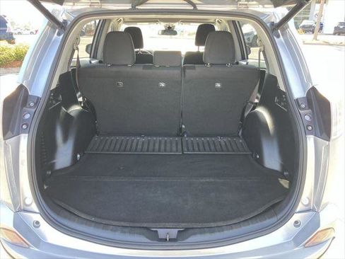 Certified 2018 Toyota RAV4 XLE image 27