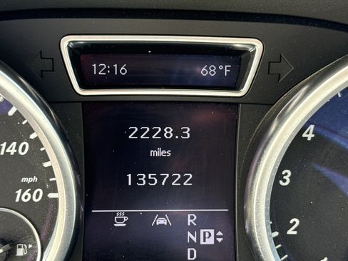 Used 2012 Mercedes-Benz ML 350 4MATIC image 22