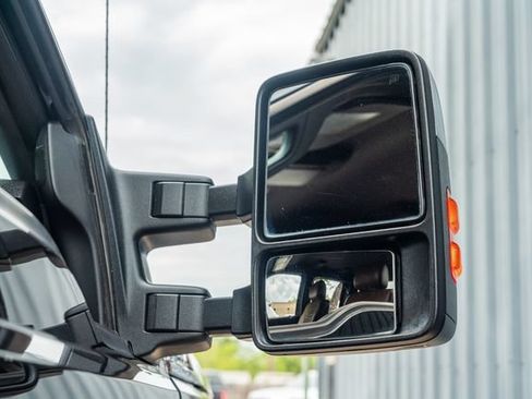 Used 2015 Ford F250 Platinum AWD/4WD image 16
