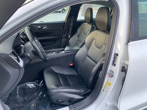 Used 2020 Volvo S60 T5 Momentum w/ Protection Package Premier image 14