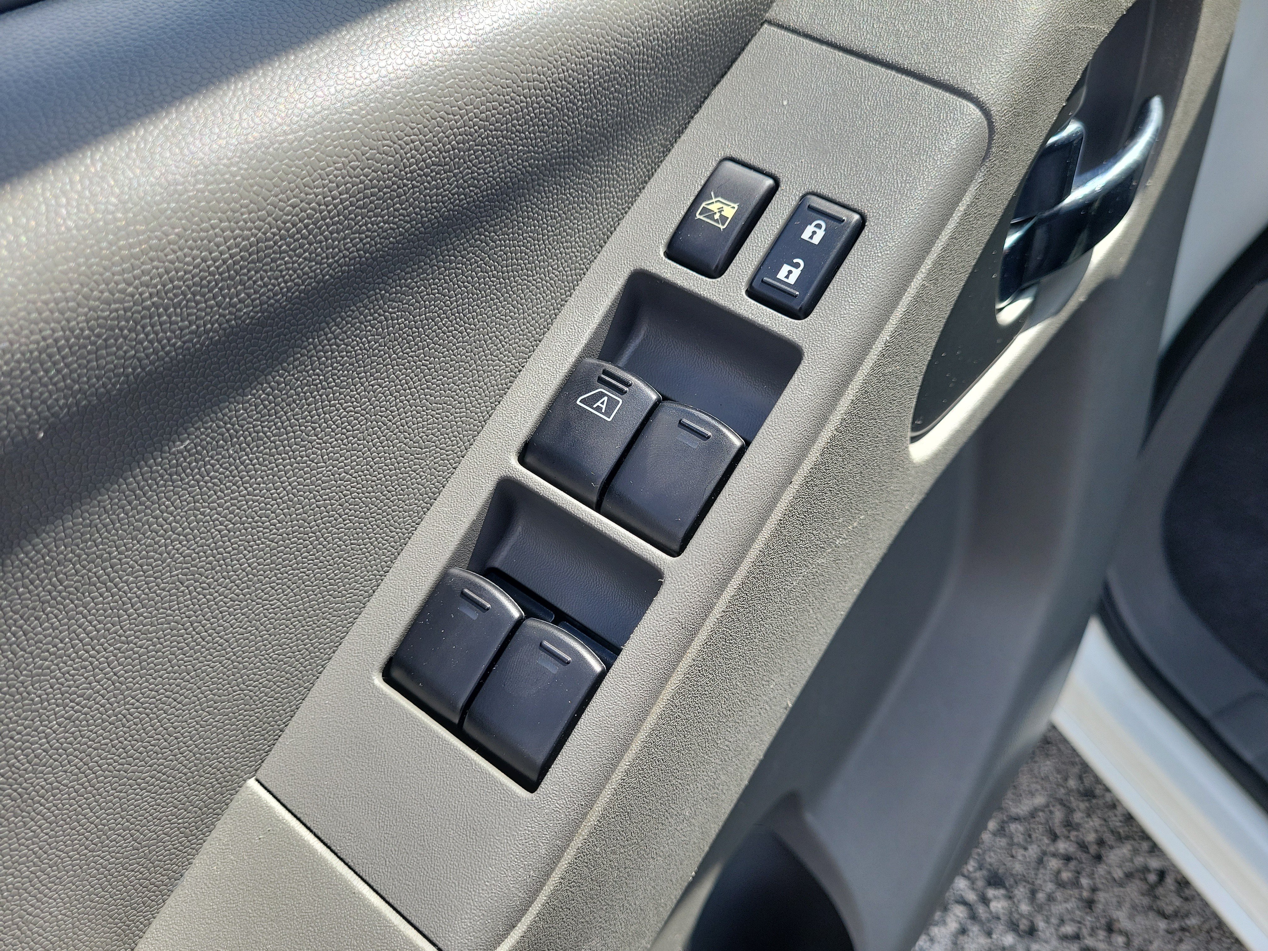 Certified 2019 Nissan Frontier Desert Runner RWD image 9