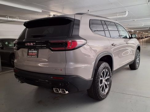 New 2026 GMC Acadia AT4 w/ Luxury Package AWD/4WD image 8