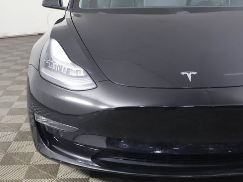 Used 2021 Tesla Model 3 Performance image 15