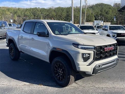 New 2026 GMC Canyon Elevation w/ Convenience Package image 4