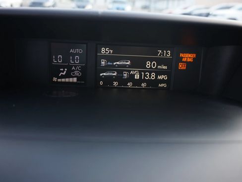 Used 2017 Subaru Forester 2.5i Touring AWD/4WD image 31