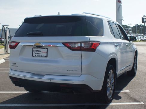 Used 2021 Chevrolet Traverse Premier image 23