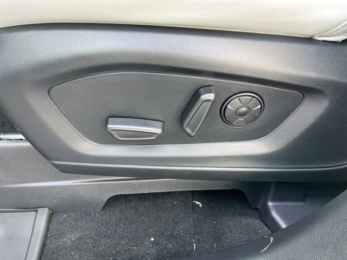 New 2026 Ford Explorer Platinum w/ LUX Leather Package image 20