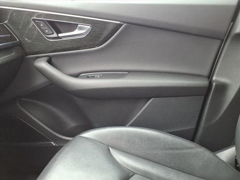 Used 2022 Audi Q7 Premium Plus image 27