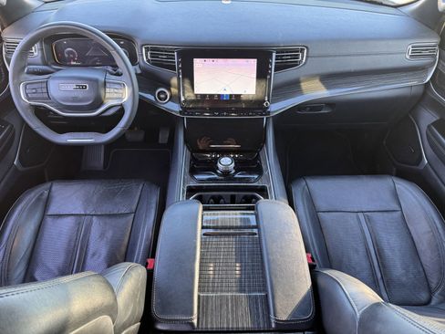 Used 2022 Jeep Wagoneer Series II w/ Premium Group I image 11