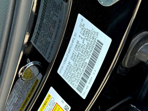 Used 2018 Honda Accord Touring image 35