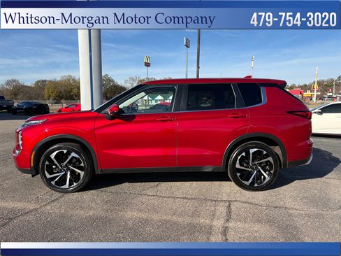 Used 2024 Mitsubishi Outlander SE image 8