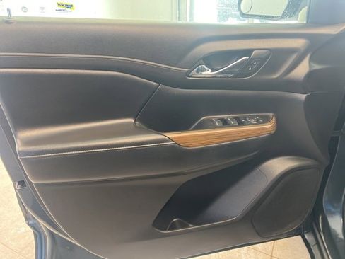 Used 2019 GMC Acadia SLE w/ LPO, Floor Liner Package image 20