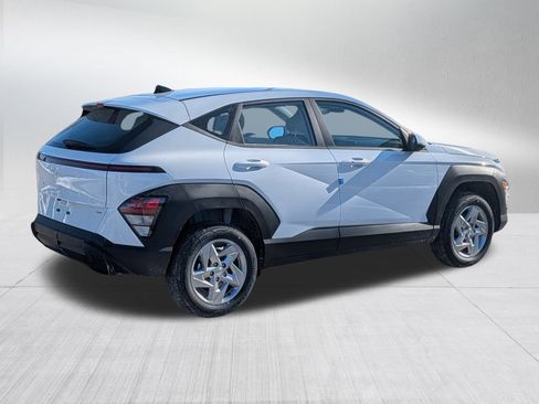 New 2026 Hyundai Kona SE image 4