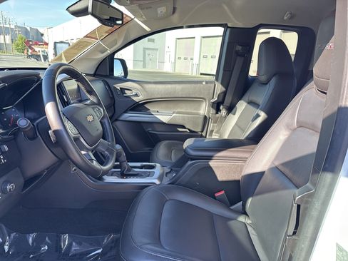 Used 2017 Chevrolet Colorado ZR2 w/ LPO, Premium Interior Package AWD/4WD image 18