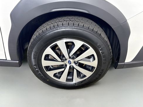 Used 2023 Subaru Outback Premium image 32