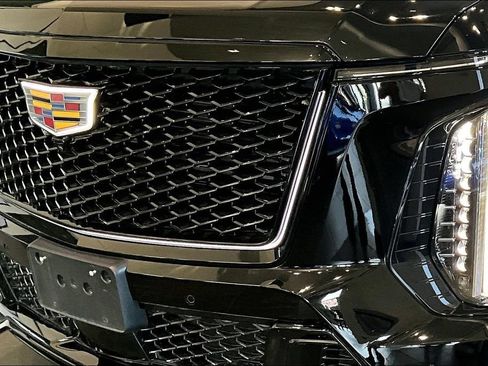 Used 2025 Cadillac Escalade V AWD/4WD image 33