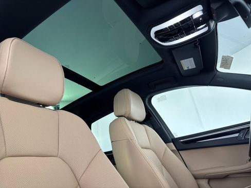 New 2026 Porsche Macan AWD/4WD image 19