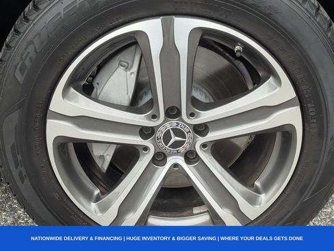 Used 2019 Mercedes-Benz GLC 300 GLC 300 w/ Premium Package image 12