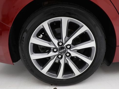 Used 2019 Lincoln Continental AWD w/ Equipment Group 500A image 11