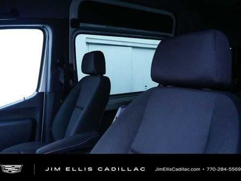 Used 2024 Mercedes-Benz Sprinter 2500 image 9