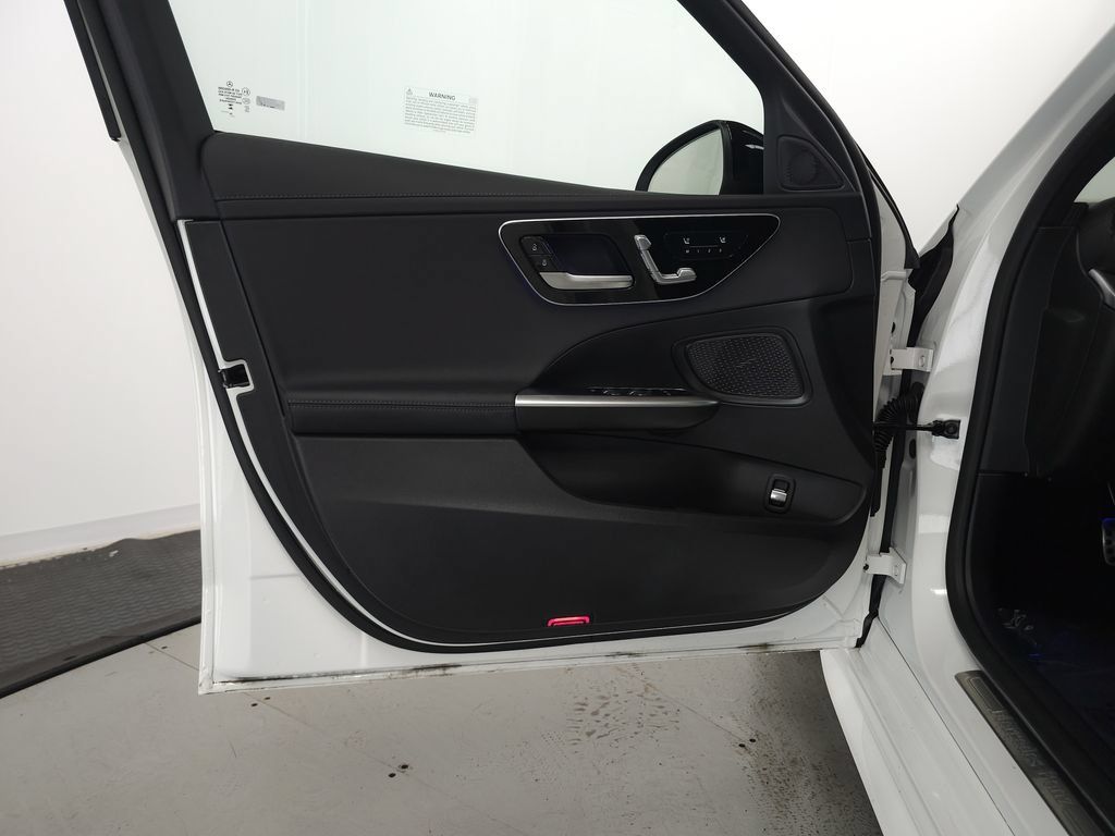 Certified 2026 Mercedes-Benz C 300 4MATIC Sedan image 5