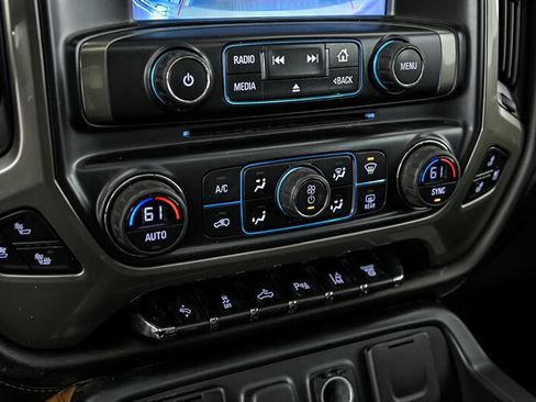 Used 2018 Chevrolet Silverado 2500 High Country w/ Duramax Plus Package AWD/4WD image 26