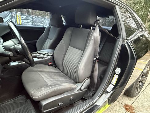 Used 2016 Dodge Challenger SXT w/ Sound Group image 18